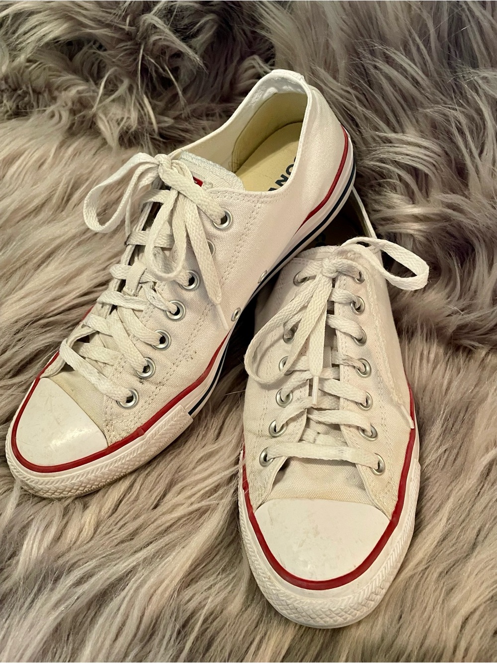 Classic Men’s Converse All Star Low-Top Canvas Sneakers